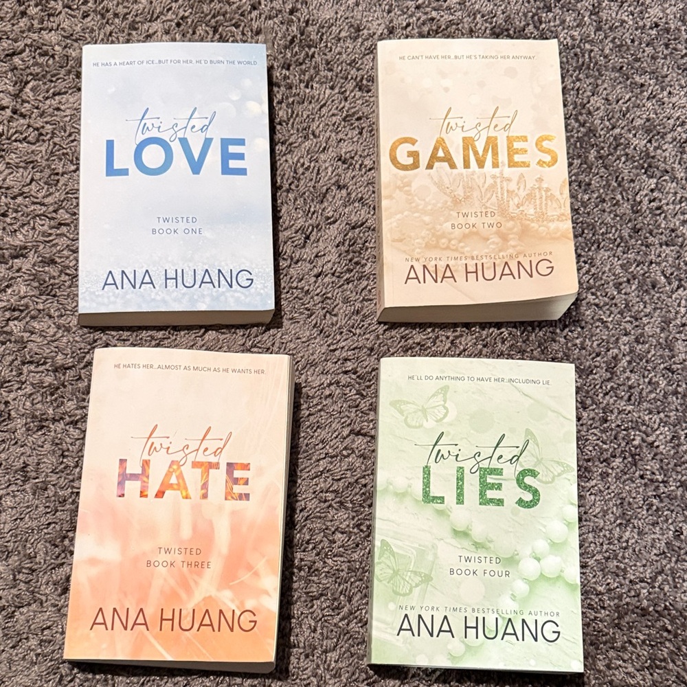 Twisted Series Book Set - Multicolor